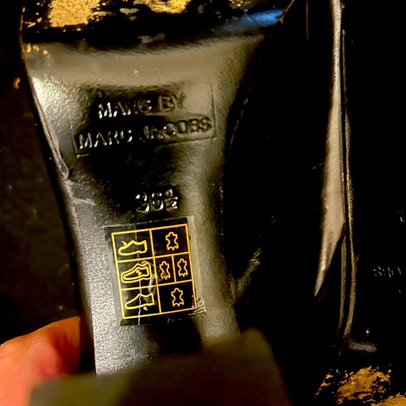 Marc by Marc Jacob’s black/cream Mary Jane’s no flaws at all, like new - Picture 6 of 6